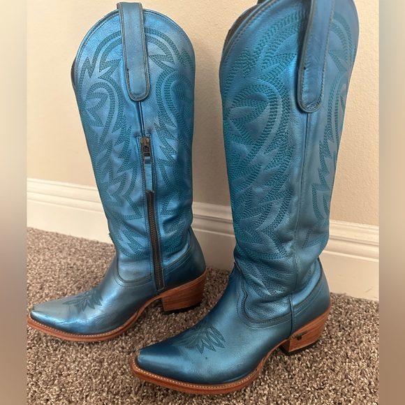 Blue Heeled Boots - Picture 13 of 15